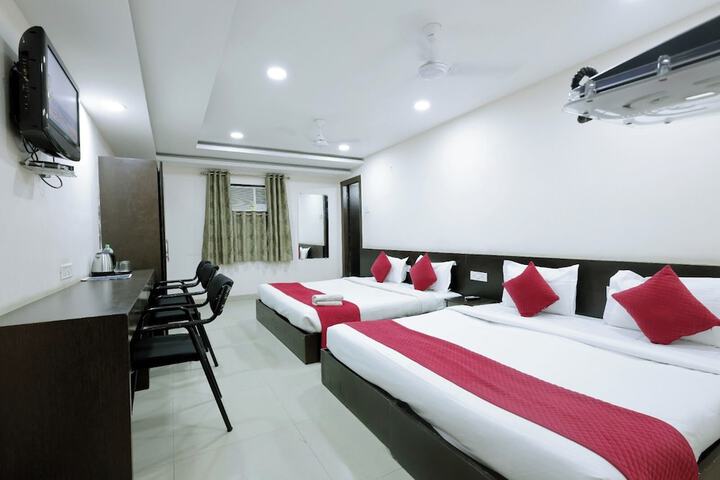 Room 16 of 26