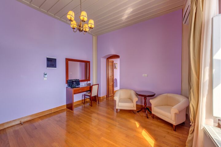 Room 45 of 92
