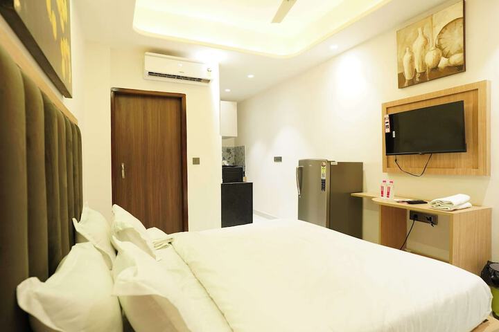 Room 12 of 21