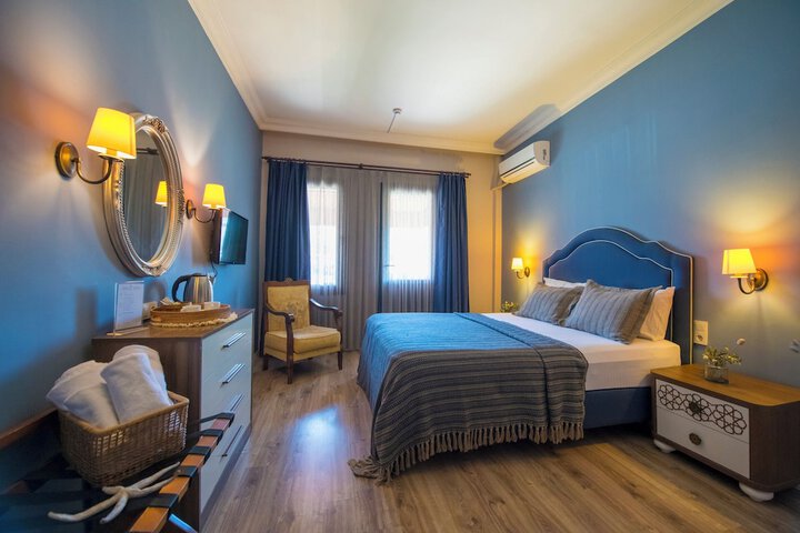 Room 6 of 60