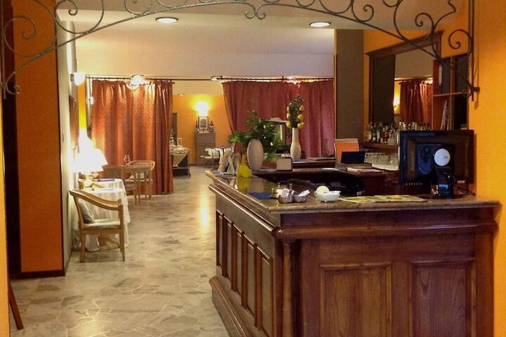 Hotel Lobby