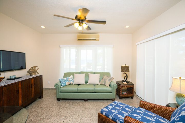 Room 5 of 25