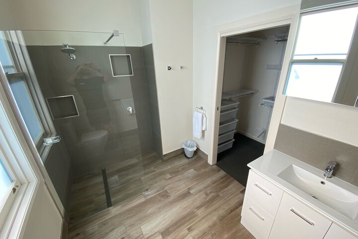 Room 8 of 14