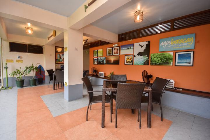 Guest Lobby