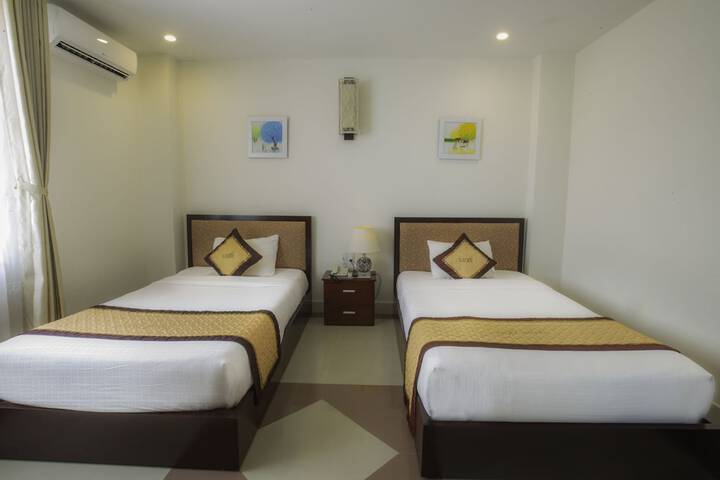 Room 14 of 35