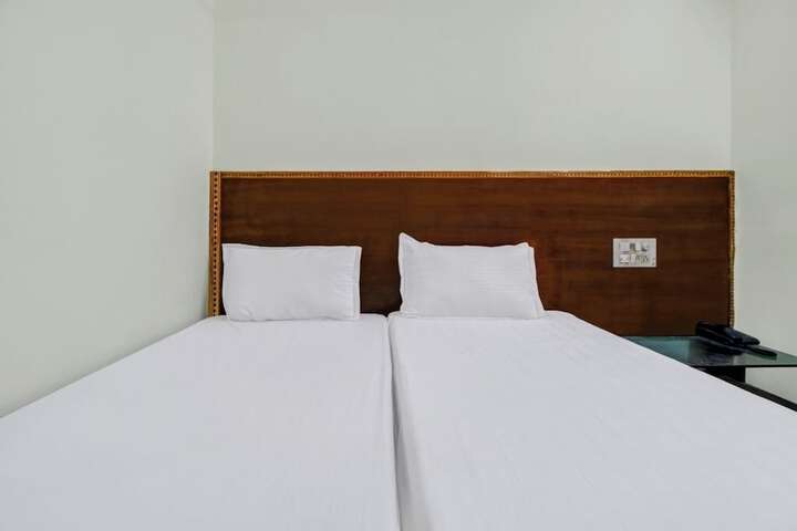 Room 11 of 23