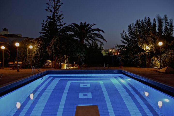 Hotel with Pool