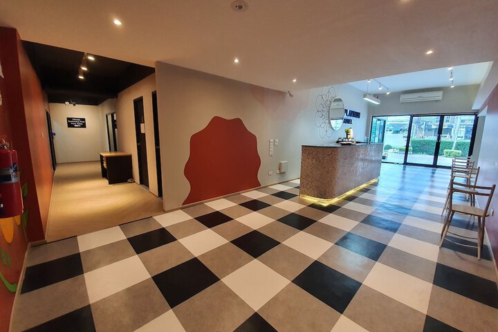 Platinum Hotel