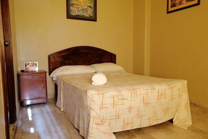Room 10 of 90