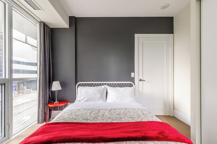 Room 8 of 64