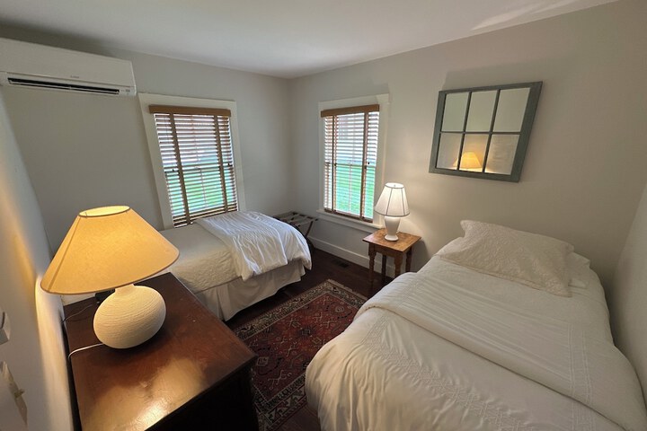 Room 8 of 65