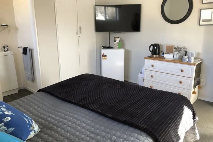 Room 3 of 11
