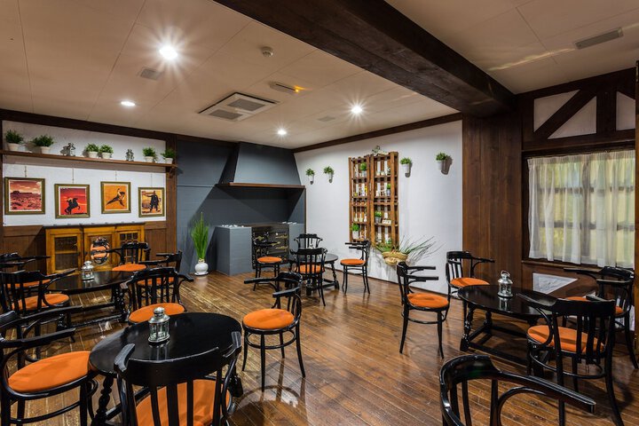 Guest Lobby
