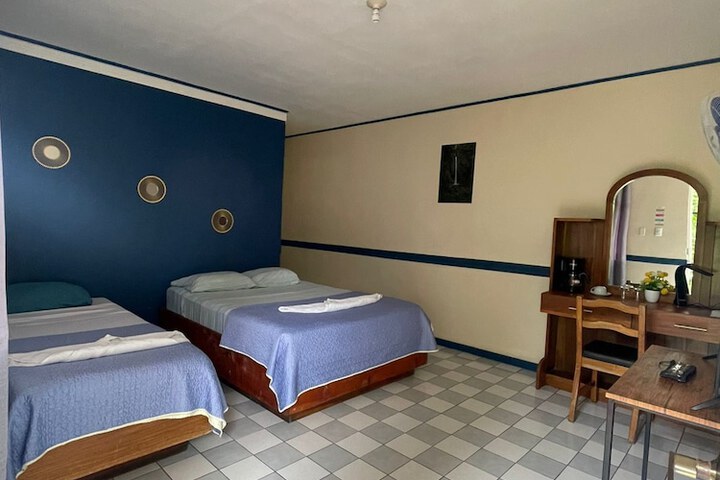 Room 3 of 14