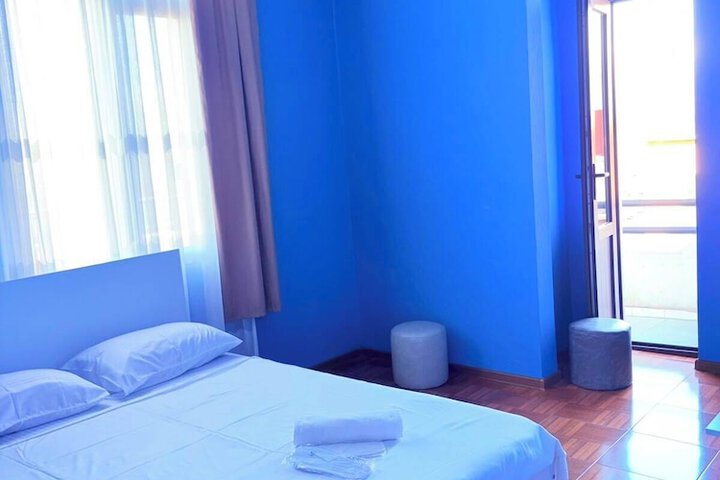 Room 2 of 22