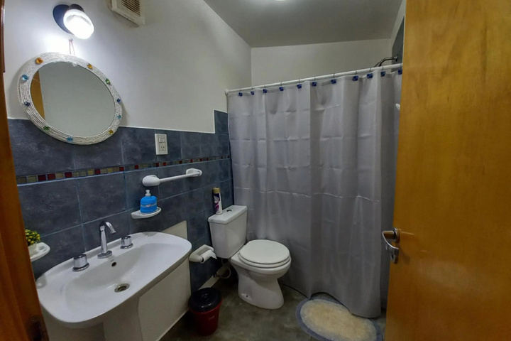 Room 8 of 15