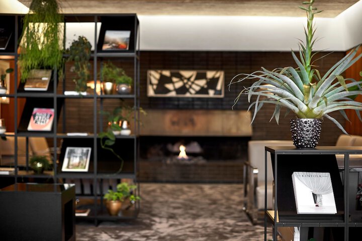 Hotel Lobby