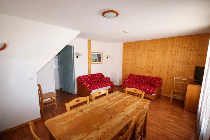 Room 25 of 52
