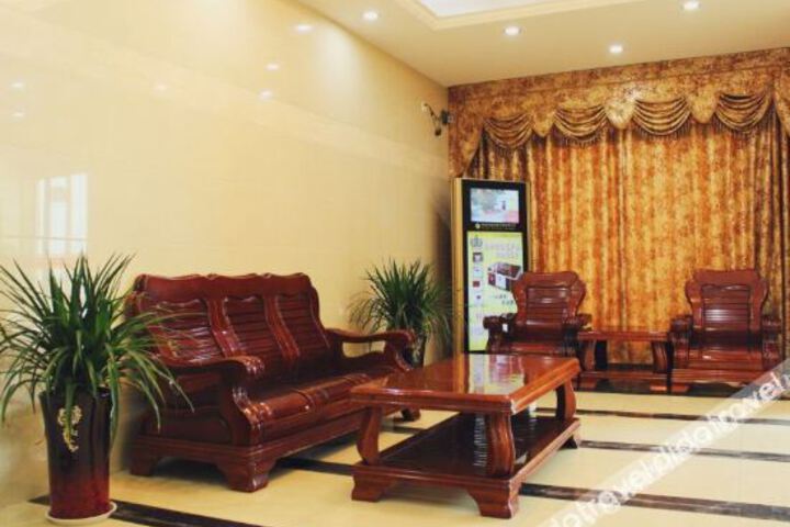 Hotel Interior 9 of 18