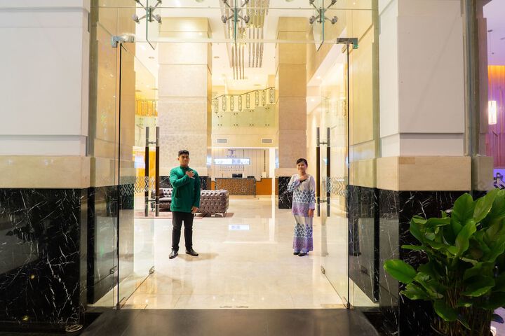 Hotel 2 of 49