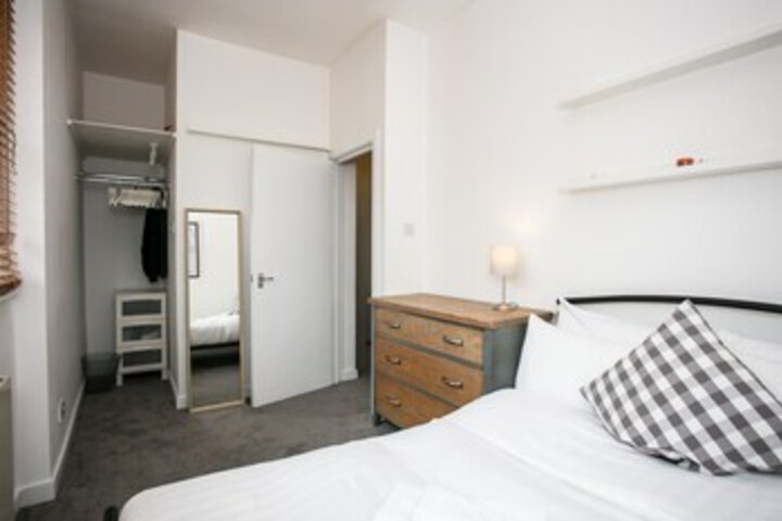Room 19 of 24