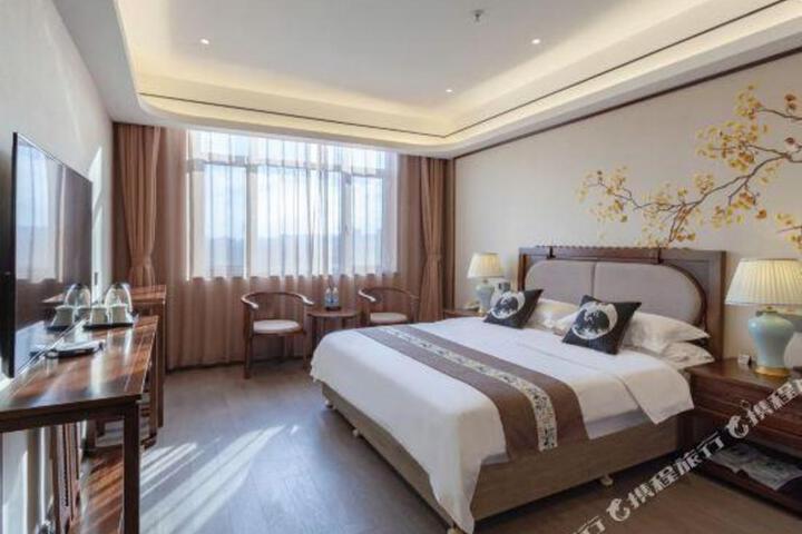 Image of Yantai Huayu Hotel