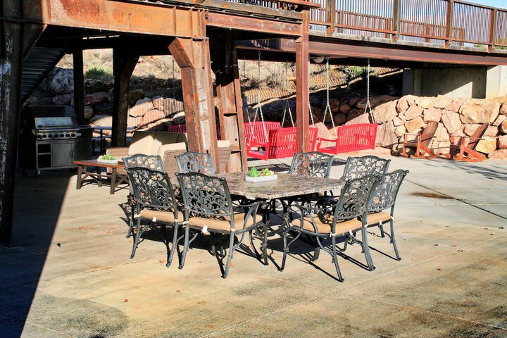 Property Grounds 24 of 26