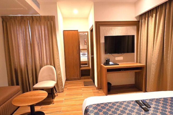 Room 10 of 54