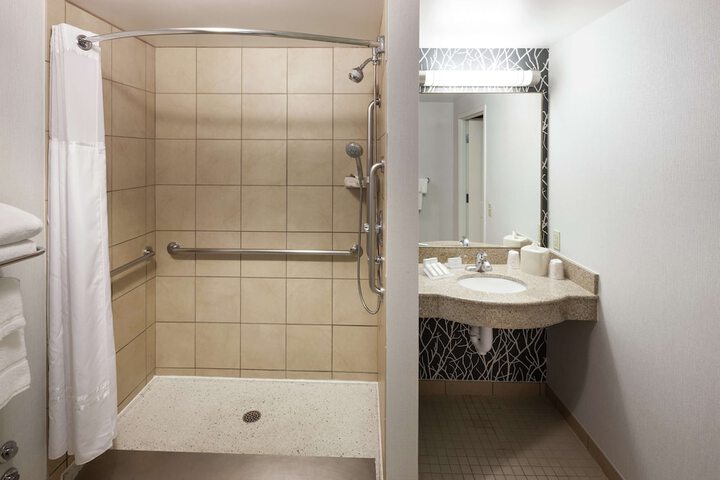 Bathroom shower