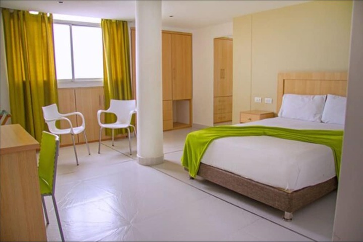 Room 10 of 66