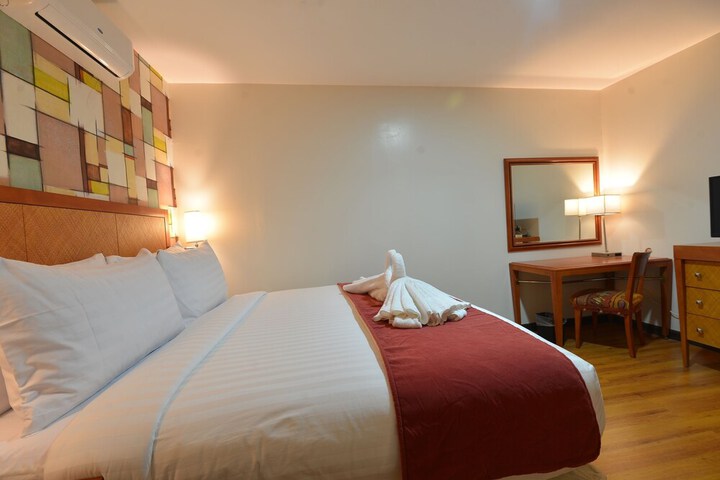 Room 7 of 31