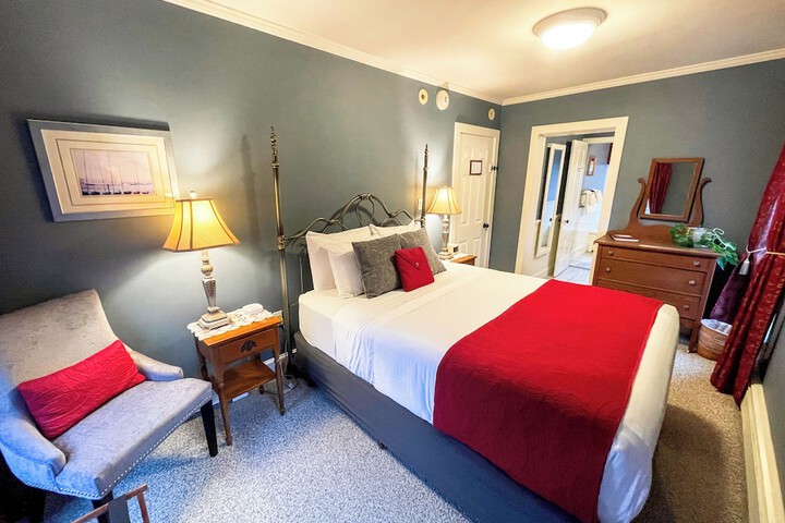 Room 31 of 107