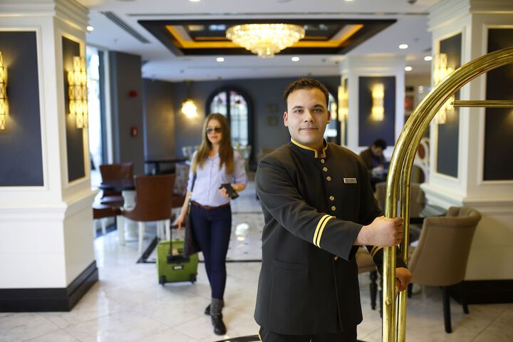 Guest Lobby