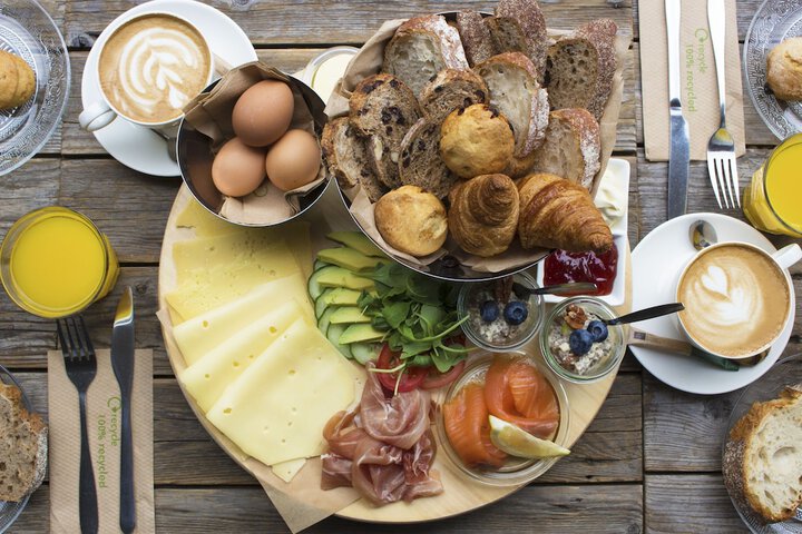 Breakfast/Coffee Service 29 of 36