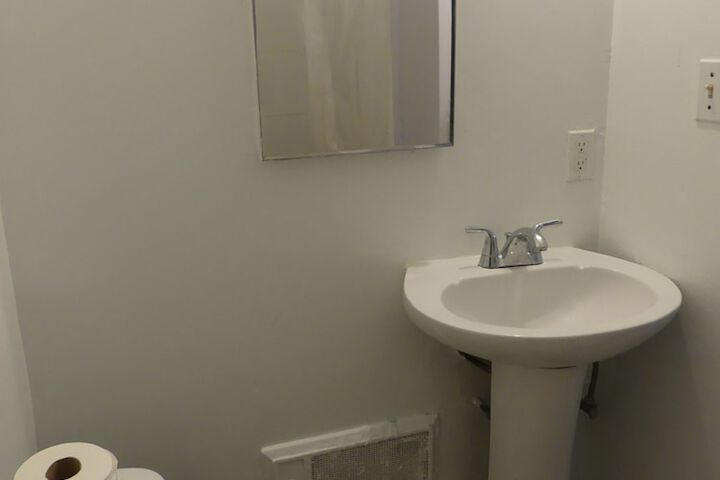 Room 43 of 57