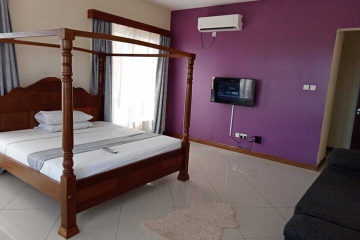 Room 57 of 190