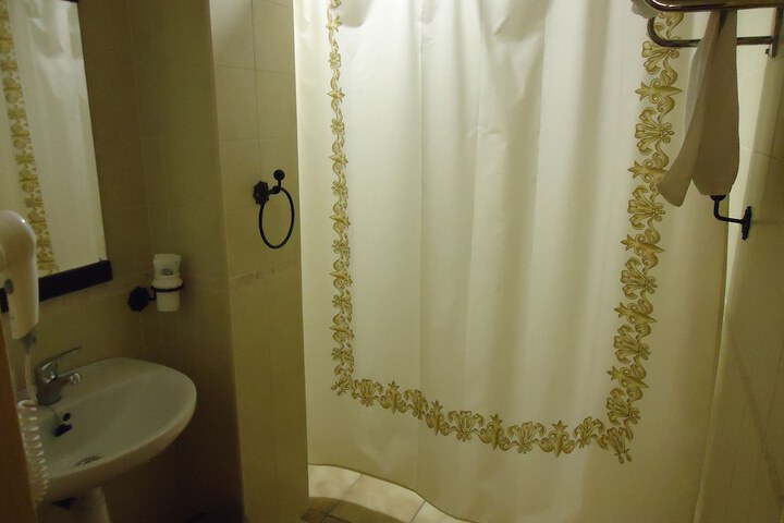 Room 22 of 36