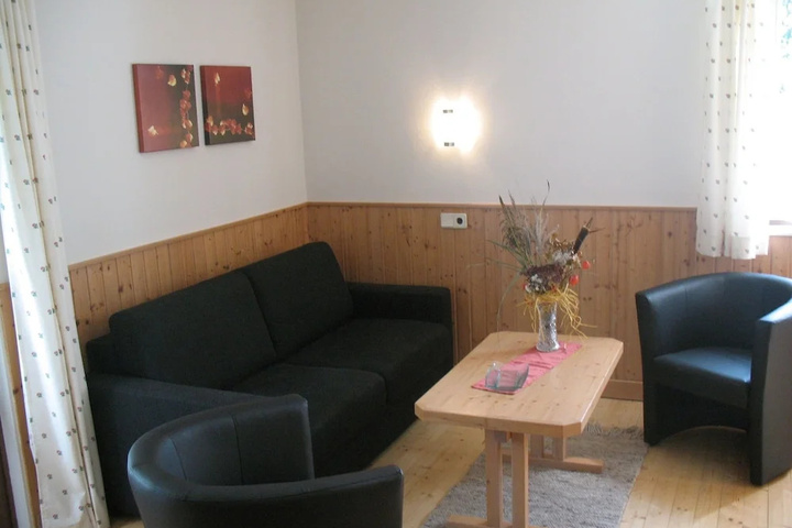 Room 7 of 15