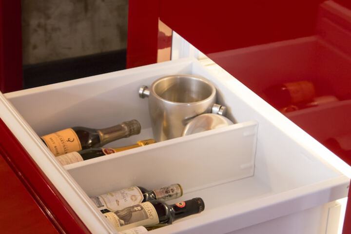 Mini-refrigerator