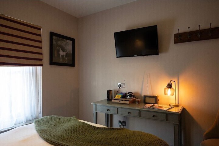 Room 5 of 35