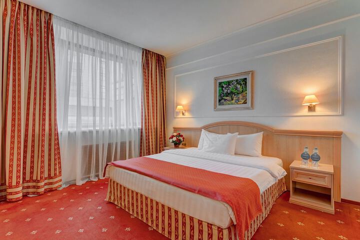 Room 19 of 74