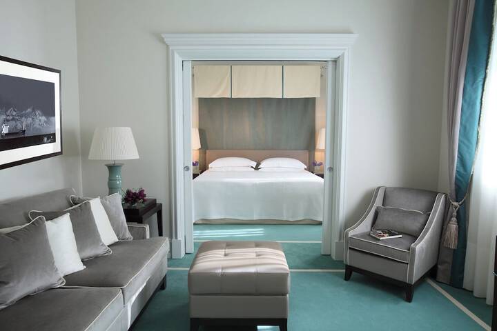 Room 35 of 100