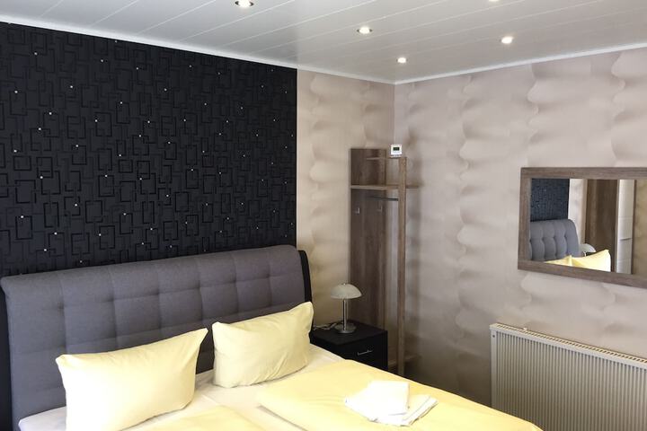 Room 4 of 56
