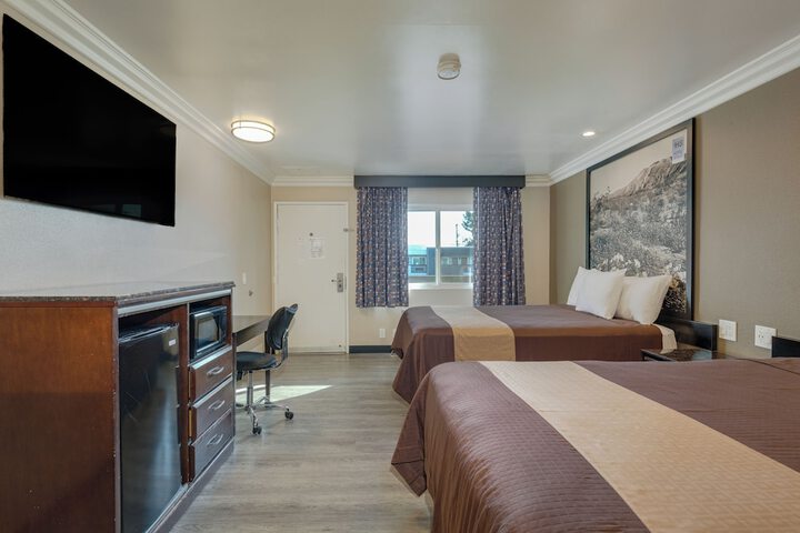 Room 19 of 42
