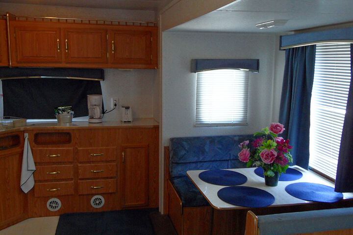 Room 18 of 27
