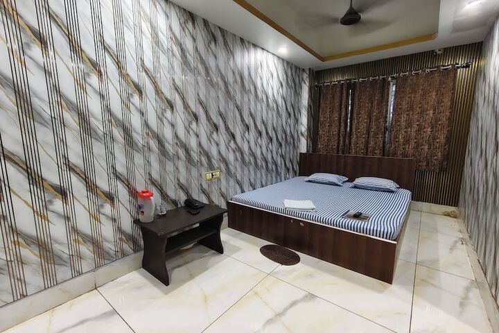 Room 28 of 70