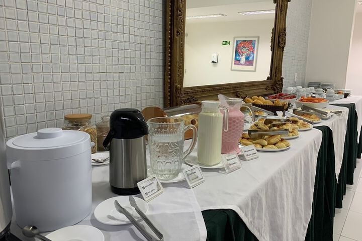 Breakfast/Coffee Service 41 of 50