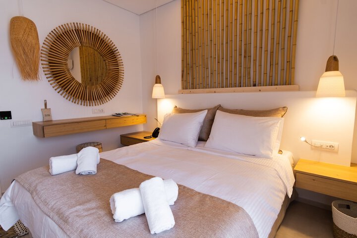 Room 28 of 181