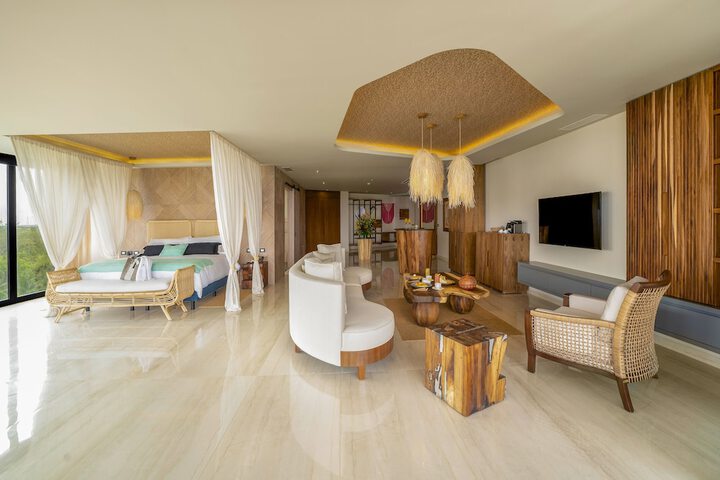 Room 10 of 68