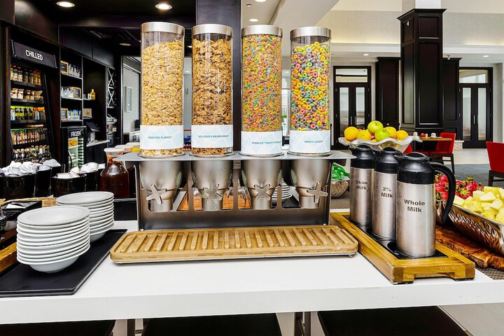 Breakfast/Coffee Service 63 of 88